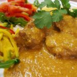 Hirsch-Masala-Curry mit indisch Mango-Pickle