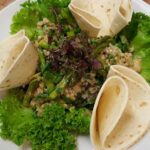 Buchweizen-Spargel-Salat auf Rucola