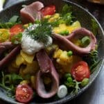 lauwarmer Curry-Kartoffel-Salat mit Sherry-Matjes