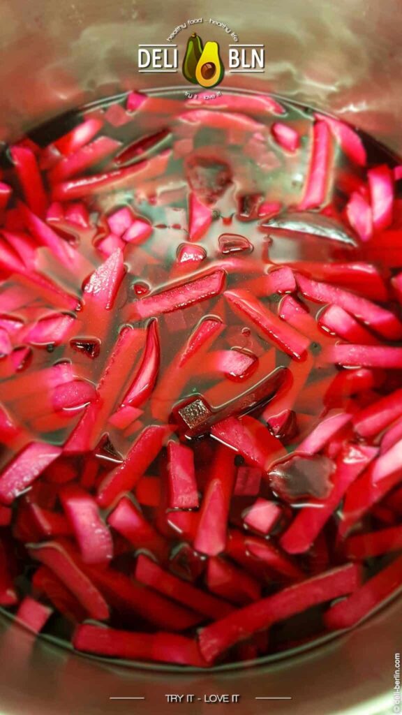Pink Pickles - so werden die Gurken des Nahen Ostens gemacht - Rezept