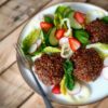 vegane Buchweizenpuffer zum Salat - glutenfrei und lecker