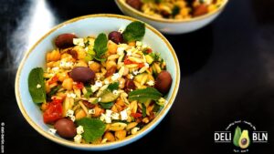 Kritharaki-Salat mit Zitronen-Dressing - zitronig frischer Sommersalat