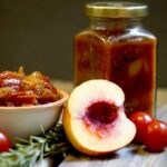 Nektarinen-Chutney Rezept mit Ingwer und Tomate