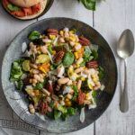 Sommerlicher gegrillter Zucchini-Bohnen-Salat